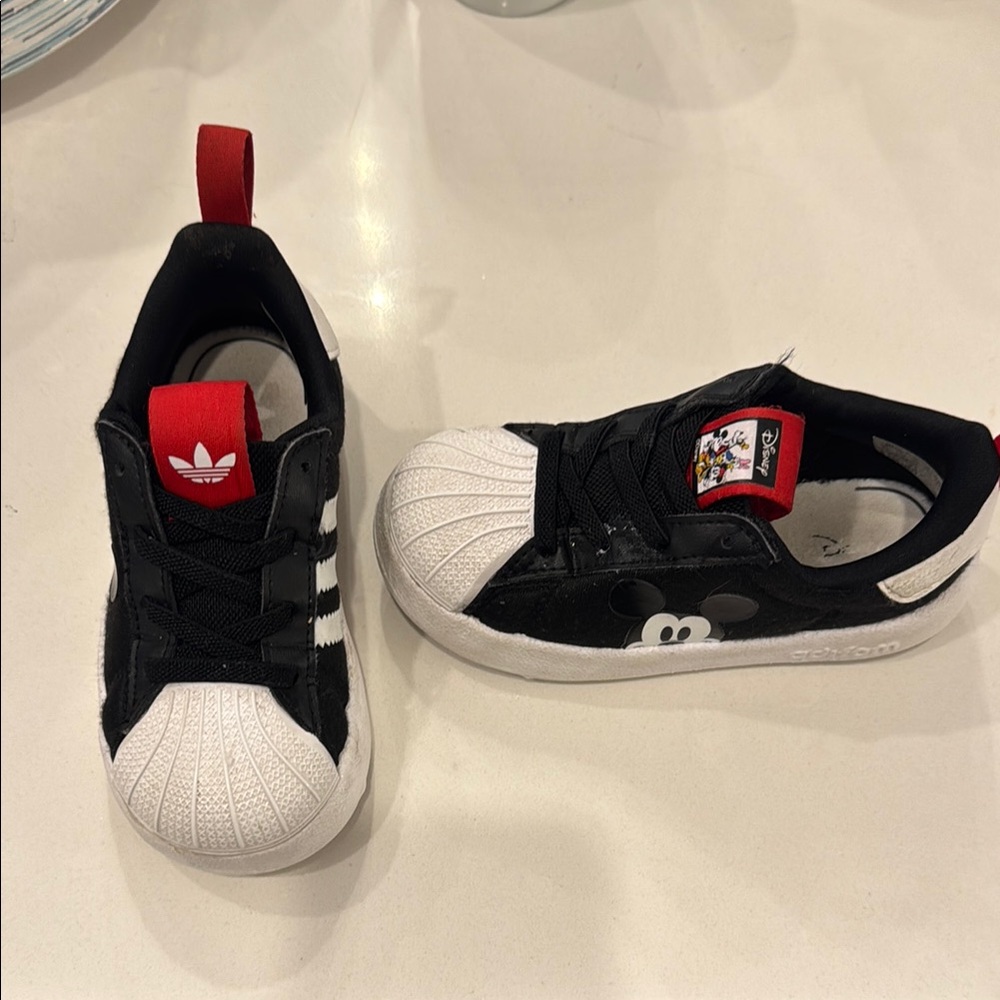 Adidas Black and White Sneakers Classic Design